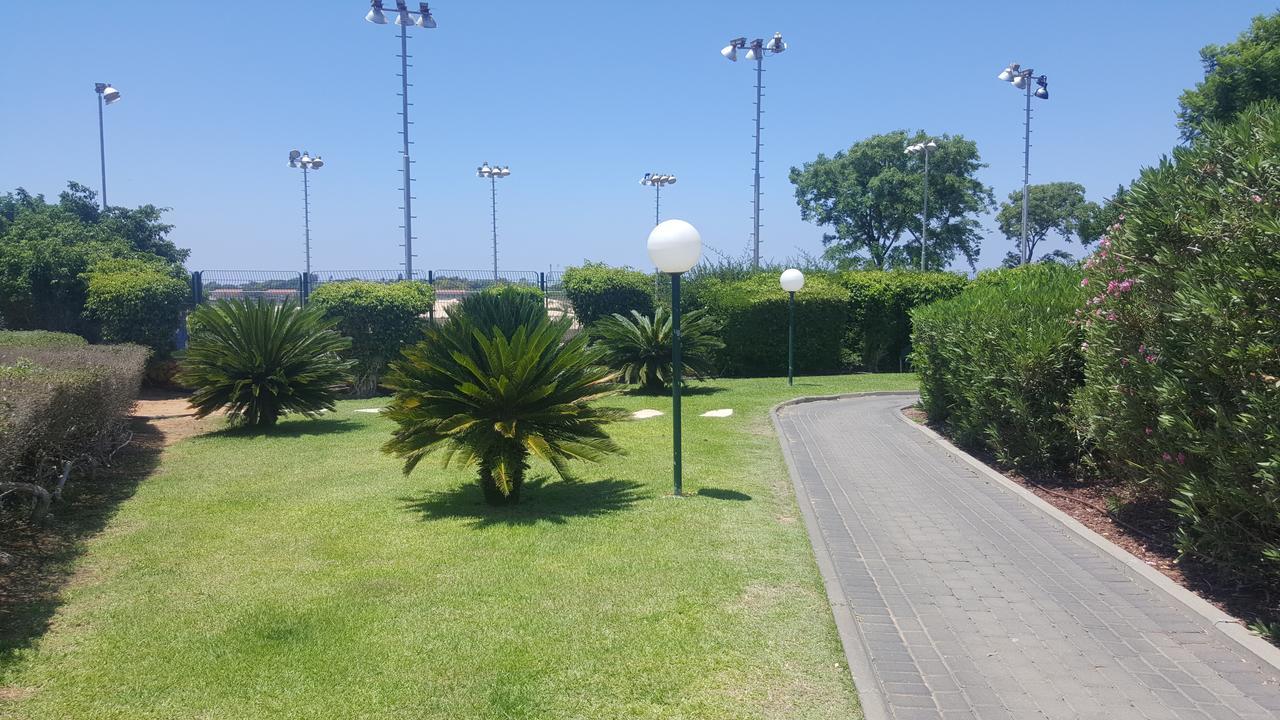Neot Golf Caesarea Garden Apartment المظهر الخارجي الصورة